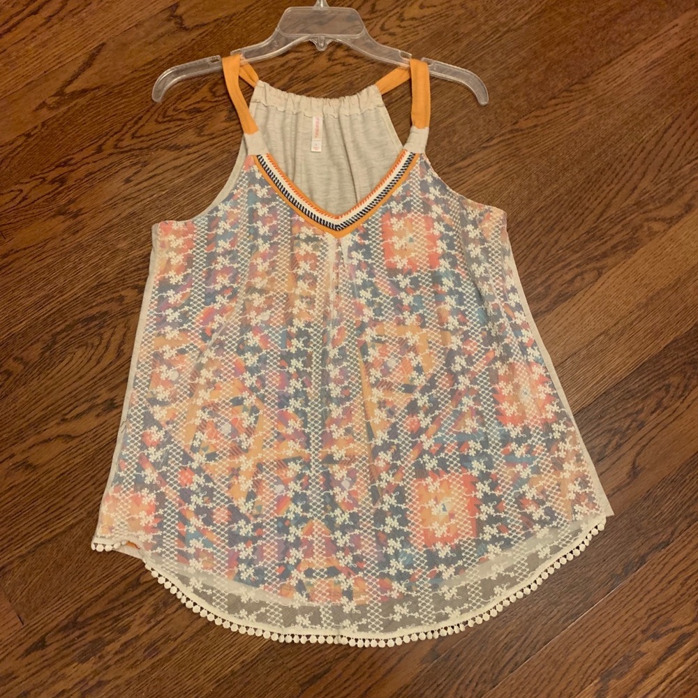 3/$20 Multi colored tank top. Size L